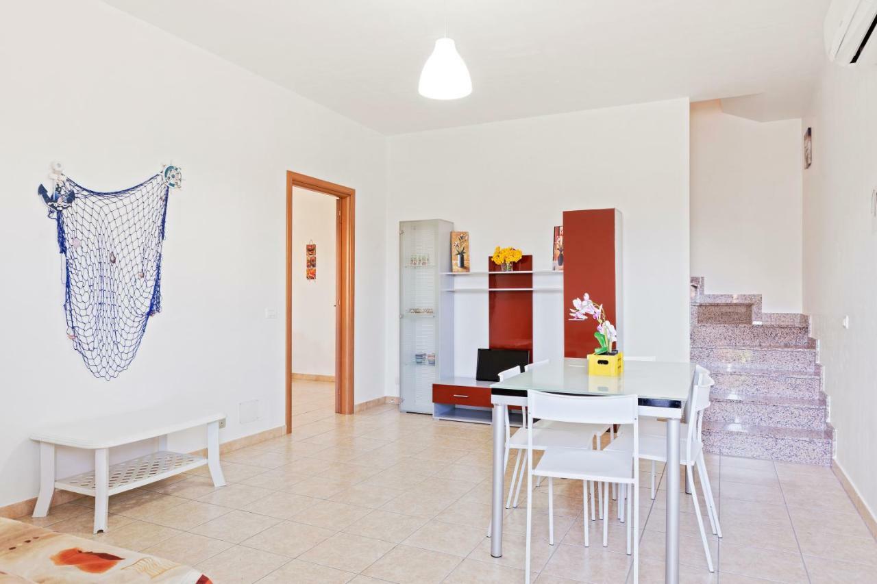 Focallo Seaside Holiday Flat Санта-Мария-дель-Фокалло Экстерьер фото